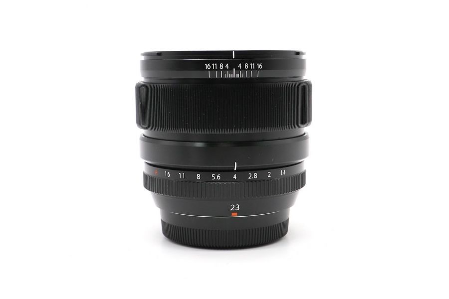 Объектив цифровой Fujifilm XF 23mm f/1.4 R в упаковке