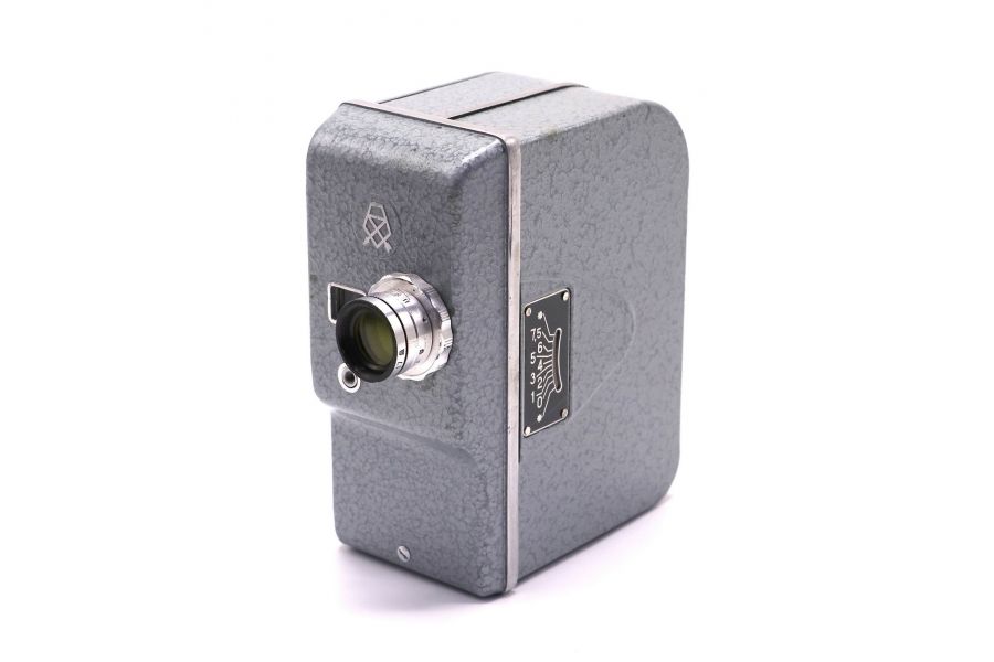 Советская кинокамера Спорт голубая (ГОМЗ)