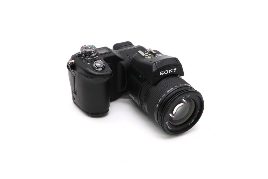 Компактная фотокамера Sony Cyber-shot DSC-F828