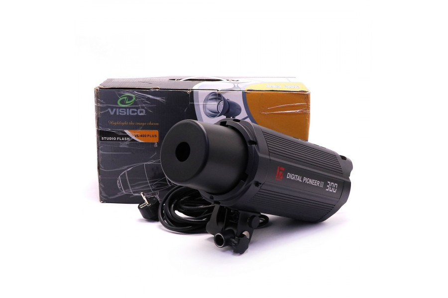 Студийный моноблок Jinbei Digital Pioneer III 300 Дж в упаковке