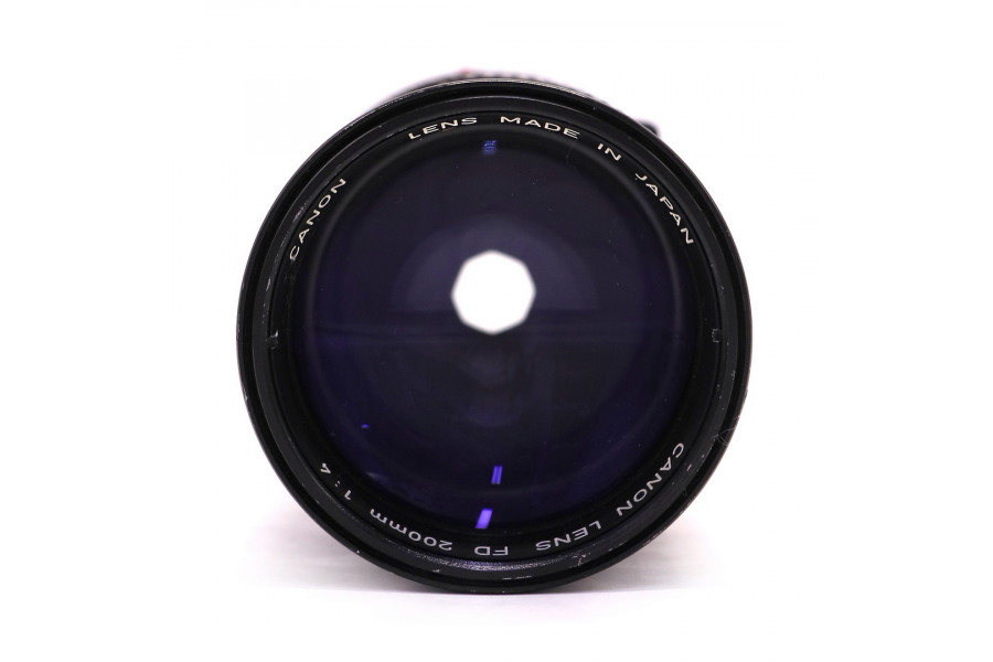 Классический телеобъектив Canon FD 200mm f/4