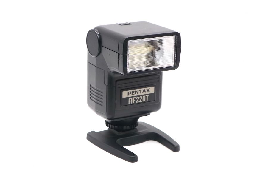 Автоматическая фотовспышка Pentax AF220T