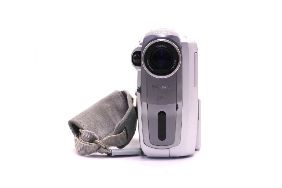 Видеокамера Sony DCR-PC109E формата MiniDV