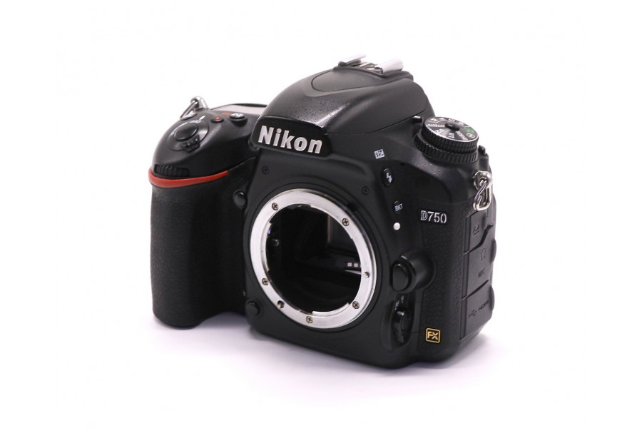 Nikon D750 body в упаковке (пробег 327575 кадров)