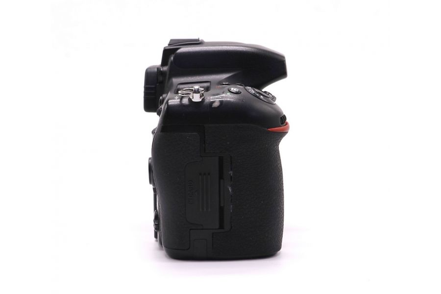 Nikon D750 body в упаковке (пробег 327575 кадров)