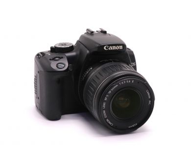 Зеркальный цифровой фотоаппарат Canon EOS 400D kit