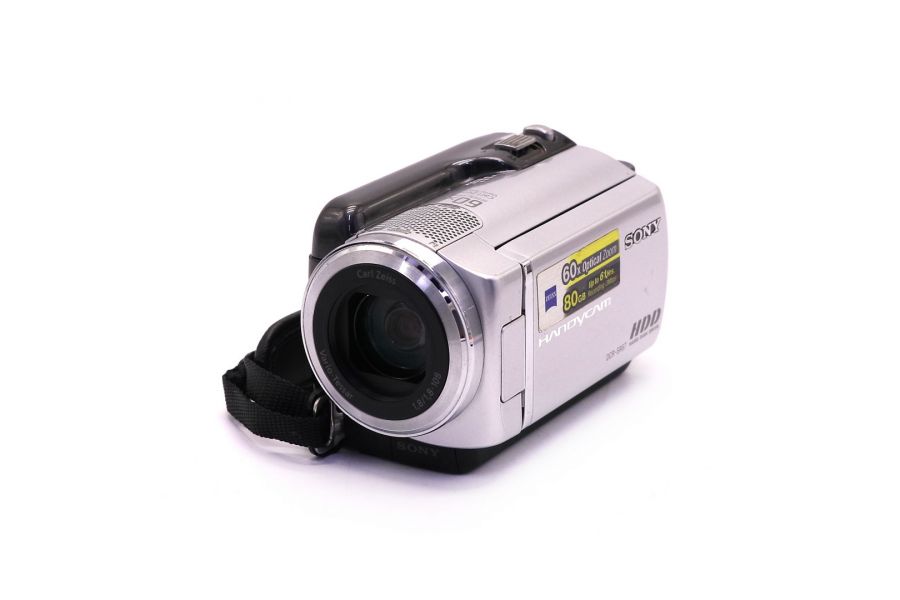 Компактная цифровая видеокамера Sony DCR-SR67E