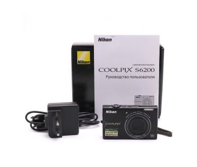 Фотоаппарат Nikon Coolpix S6200 в упаковке