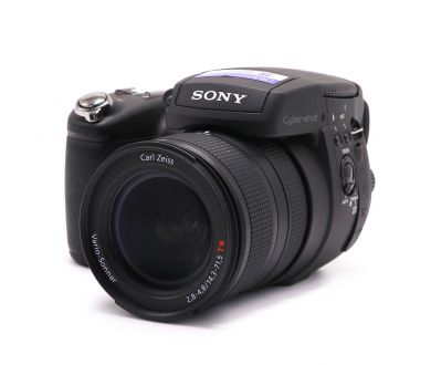 Фотоаппарат циифровой Sony Cyber-shot DSC-R1