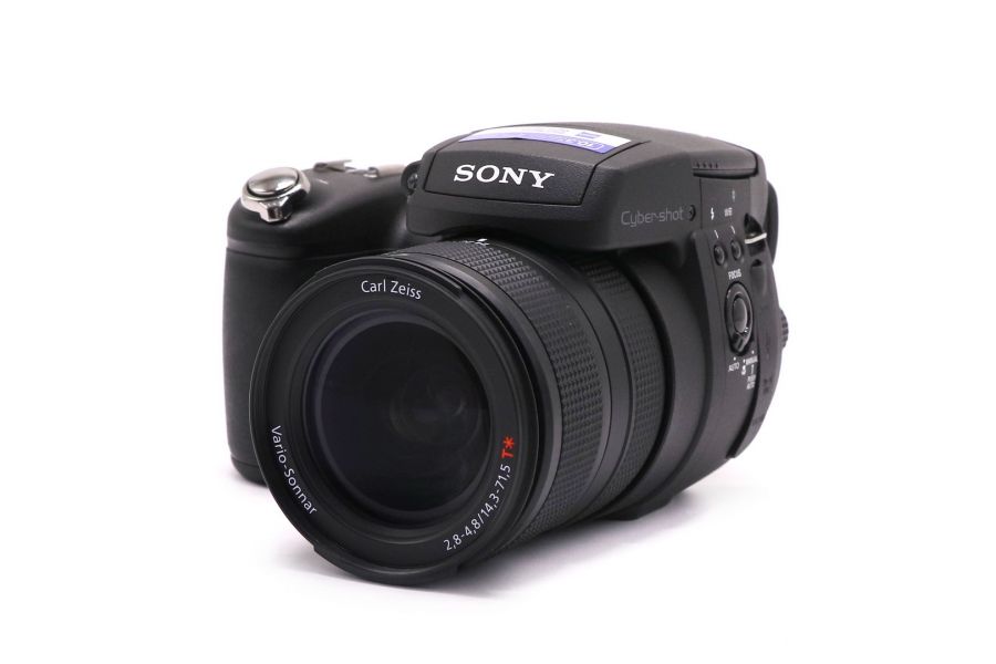 Фотоаппарат циифровой Sony Cyber-shot DSC-R1