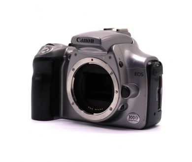 Зеркальная фотокамера Canon EOS 300D body
