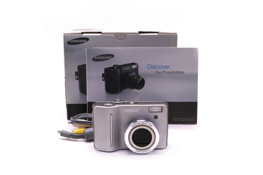 Цифровая фотокамера Samsung S1050 в упаковке
