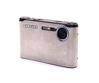 Камера цифровая компактная Samsung NV4 silver