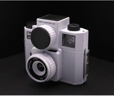 Среднеформатная пленочная камера Holga-120GTLR