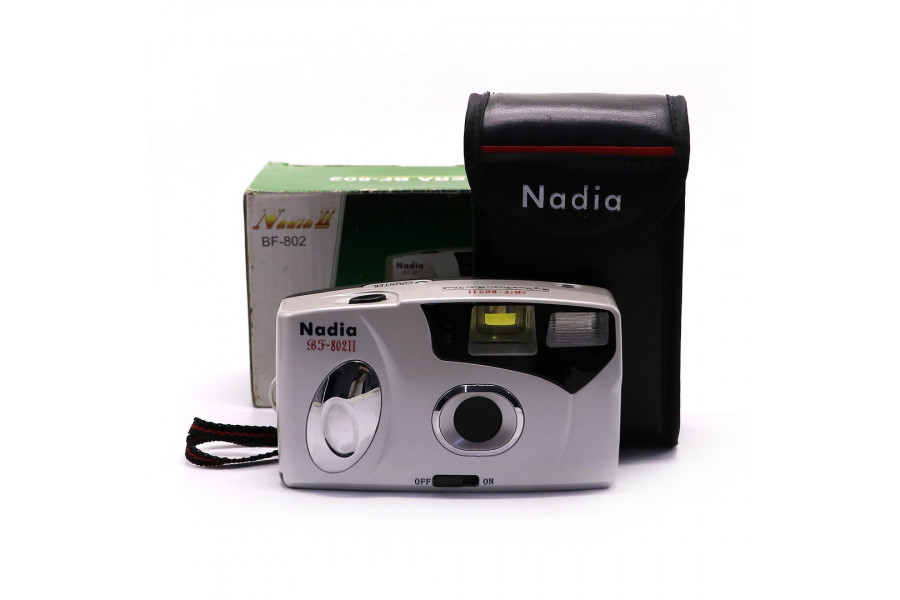 Пленочный фотоаппарат Nadia BF-802II в упаковке