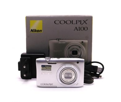 Фотоаппарат Nikon Coolpix A100 в упаковке