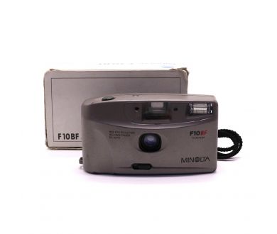 Компактный фотоаппарат Minolta F10BF в упаковке