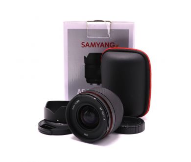 Объектив Samyang AF 12mm F2 X в упаковке