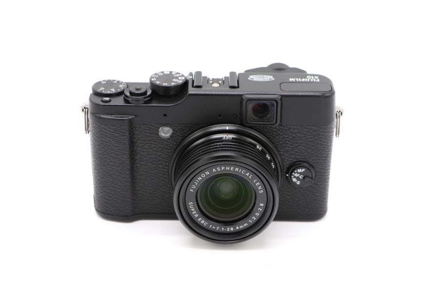 Компактная цифровая камера Fujifilm X10 (Япония)