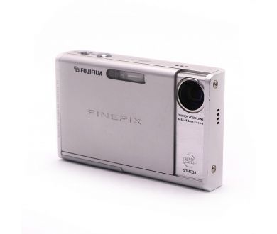 Компактная цифровая фотокамера Fujifilm FinePix Z1