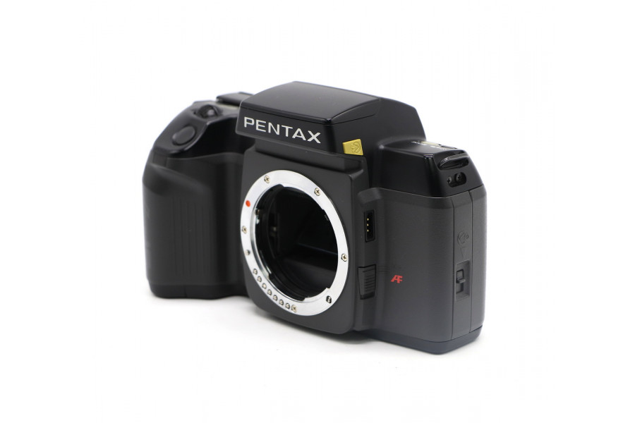 Зеркальный плёночный фотоаппарат Pentax SF7 body