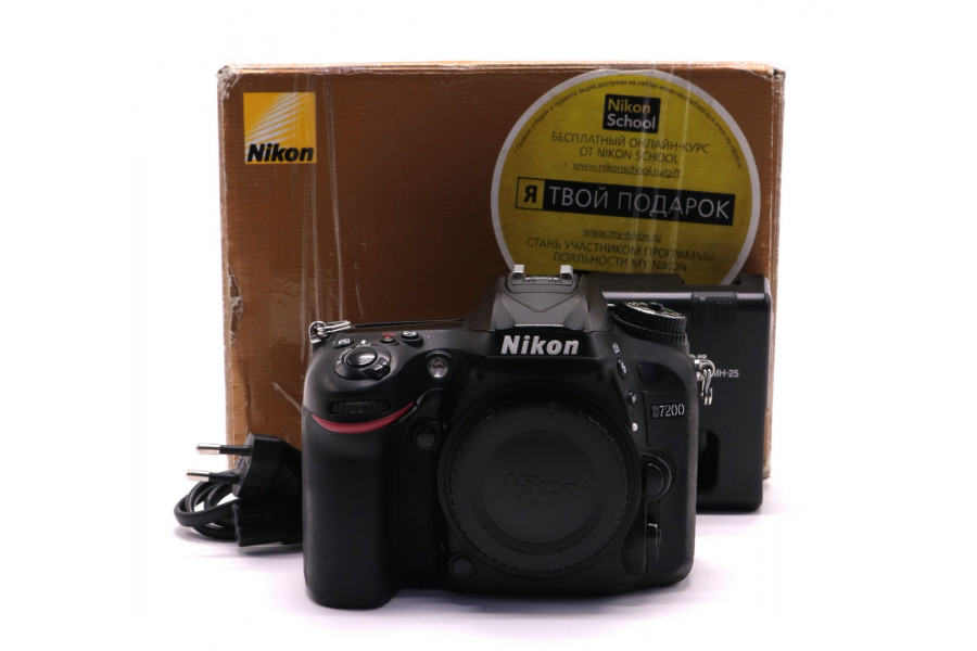 Nikon D7200 body в упаковке (пробег 67850 кадров)