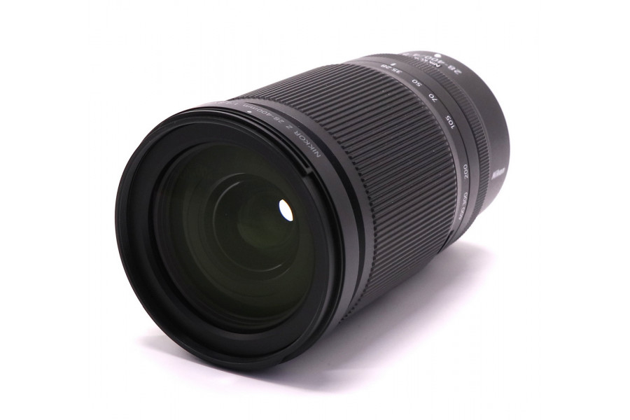Nikon 28-400mm f/4-8 VR Nikkor Z в упаковке