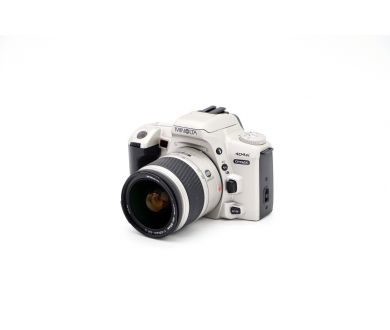 Плёночная камера Minolta Dynax 404si kit