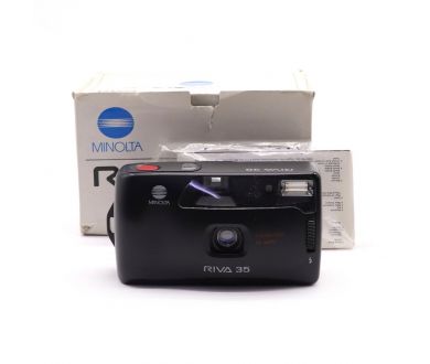 Плёночная камера Minolta Riva 35 в упаковке