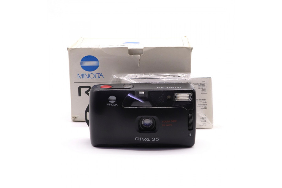Плёночная камера Minolta Riva 35 в упаковке
