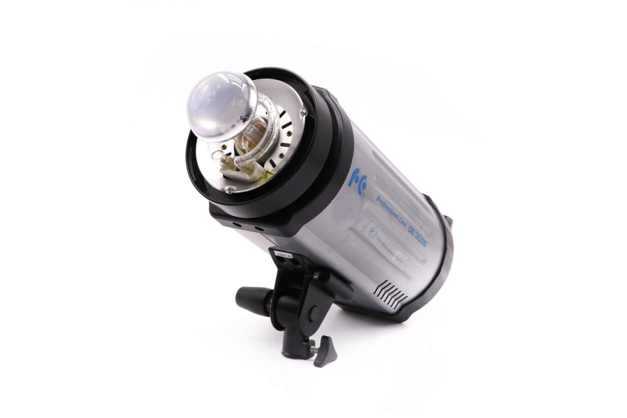 Студийная фотовспышка Falcon Eyes DE-300B