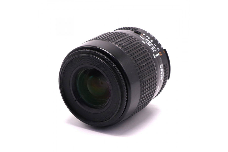 Зум-объектив Nikon 35-80mm f/4-5.6D AF Nikkor (MKII)