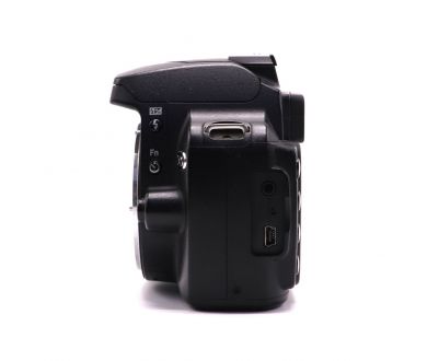 Камера Nikon D40 body в упаковке (пробег 17240 кадров)