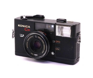 Плёночный компактный фотоаппарат Konica C35 EF