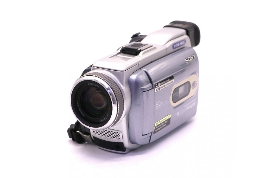 Цифровая видеокамера Sony DCR-TRV75E