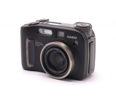 4-мегапиксельная цифровая камера Casio QV-4000