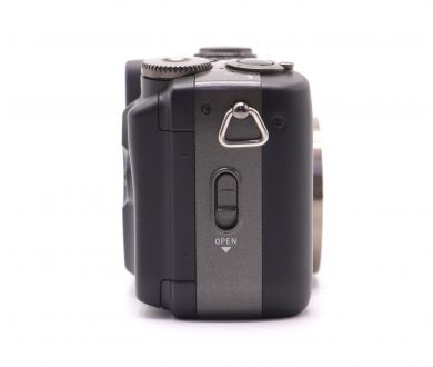 4-мегапиксельная цифровая камера Casio QV-4000