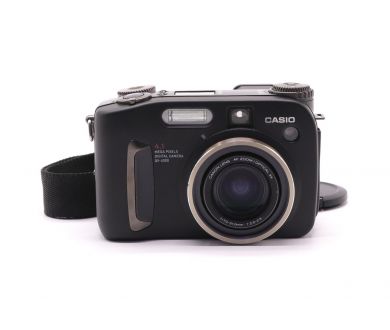4-мегапиксельная цифровая камера Casio QV-4000