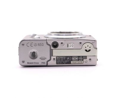 Фотокамера Sony Cyber-shot DSC-W5 в упаковке