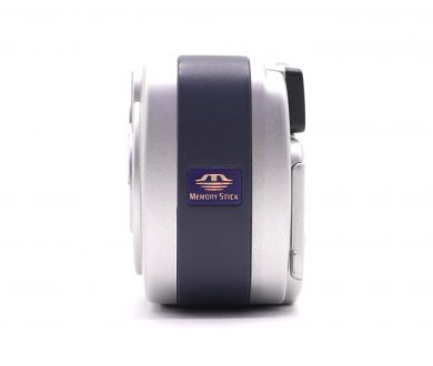 Фотокамера Sony Cyber-shot DSC-P31 в упаковке