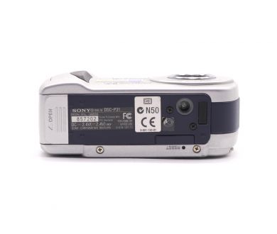 Фотокамера Sony Cyber-shot DSC-P31 в упаковке