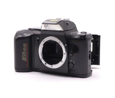 Фотоаппарат Nikon N4004 body (неисправный)
