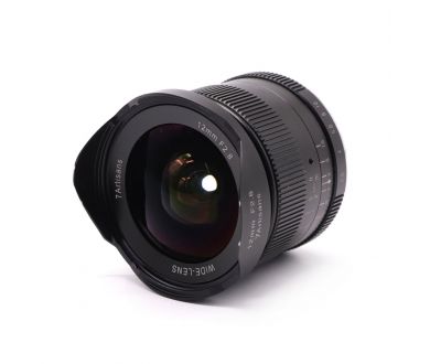 Объектив 7Artisans 12mm f/2.8 Micro 4/3 в упаковке