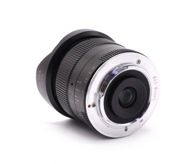 Объектив 7Artisans 12mm f/2.8 Micro 4/3 в упаковке