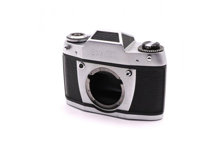 Зеркальная пленочная фотокамера Exa 500 body