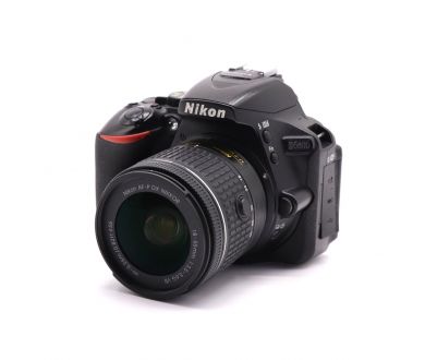 Nikon D5600 kit в упаковке (пробег 16655 кадров)