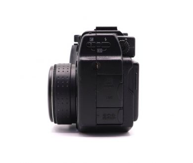 Цифровая фотокамера Olympus C-5050 Zoom Camedia