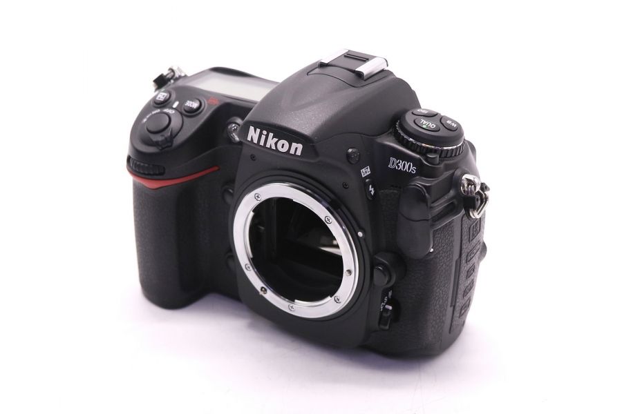 Фотокамера Nikon D300s body (пробег 7480 кадров)
