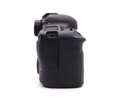 Canon EOS 6D body (пробег 210295 кадров)