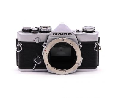 Зеркальный плёночный фотоаппарат Olympus OM-1 body
